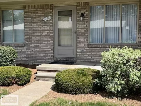 22173 Glenwood, Clinton Township, MI 48035