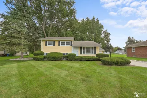 Other - 1960 Vivian, Monroe, MI 48162 photo 2 of 5