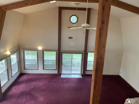 Living - 8335 Chamberlain, Lambertville, MI 48144 photo 8 of 13