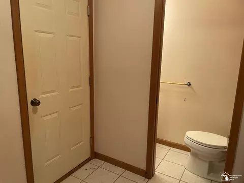 Bath - 8335 Chamberlain, Lambertville, MI 48144 photo 3 of 6