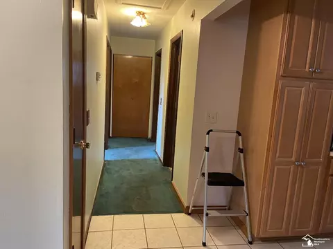 Entry Way - 8335 Chamberlain, Lambertville, MI 48144 photo 4 of 4