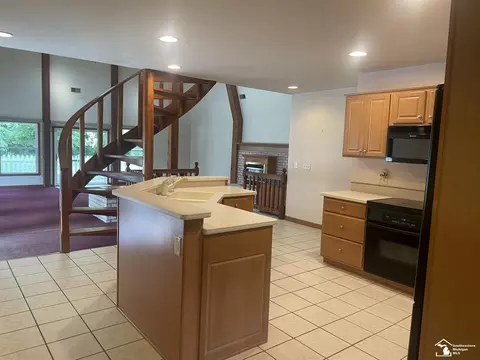 Kitchen - 8335 Chamberlain, Lambertville, MI 48144 photo 1 of 4