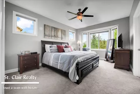 Bedroom - 1243 S River Pt, Saint Clair, MI 48079 photo 5 of 6