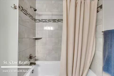 Bath - 1243 S River Pt, Saint Clair, MI 48079 photo 4 of 5
