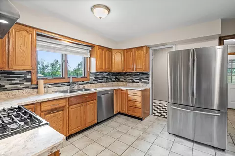 Kitchen - 5407 E Dodge, Mount Morris, MI 48458 photo 3 of 6