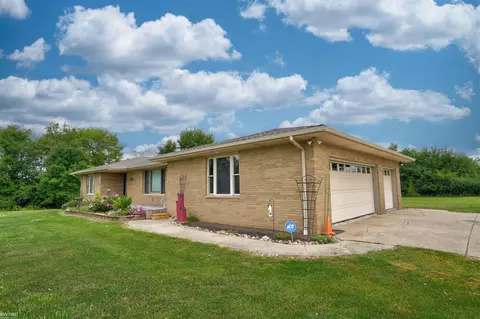 Exterior - 5407 E Dodge, Mount Morris, MI 48458 photo 2 of 9