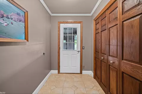 Entry Way - 5407 E Dodge, Mount Morris, MI 48458 photo 4 of 6