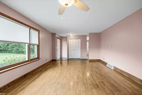 Living - 5407 E Dodge, Mount Morris, MI 48458 photo 9 of 9