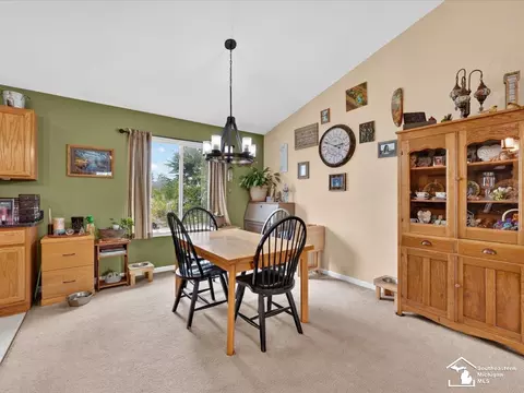 Dining - 256 Dundee, Dundee, MI 48131 photo 2 of 2