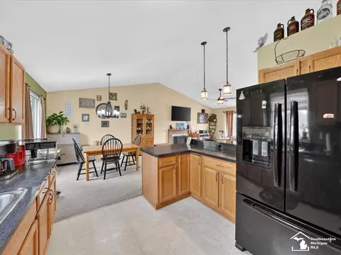 Kitchen - 256 Dundee, Dundee, MI 48131 photo 2 of 5