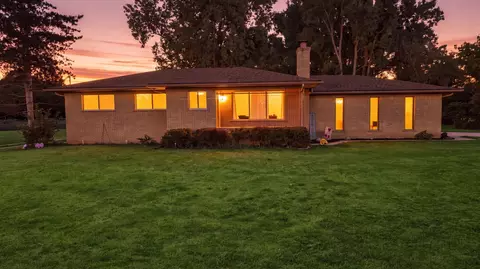 30301 Armada Rdg, Richmond, MI 48062