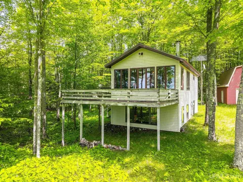 E266 Lake, Ironwood, MI 49938