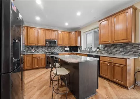 Kitchen - 20064 Chesterbrook, Macomb, MI 48044 photo 2 of 4