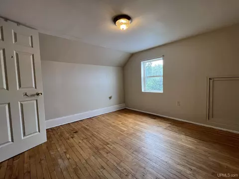 Bedroom - 108 S 4th, L'anse, MI 49946 photo 1 of 7