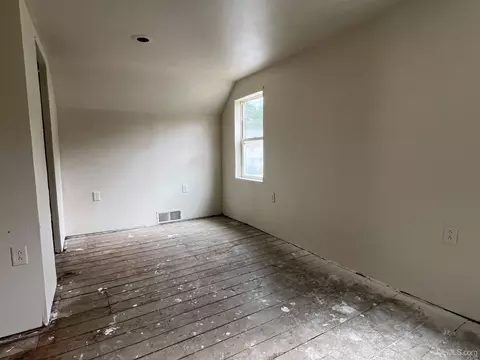 Bedroom - 108 S 4th, L'anse, MI 49946 photo 5 of 7