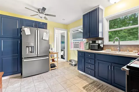 Kitchen - 3242 Senske, Standish, MI 48658 photo 3 of 3