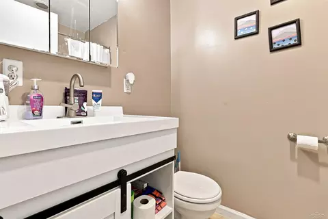 Bath - 3242 Senske, Standish, MI 48658 photo 2 of 2