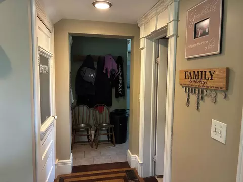 Entry Way - 3600 Schmidt, Gladwin, MI 48624 photo 8 of 11