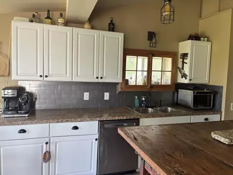 Kitchen - 3600 Schmidt, Gladwin, MI 48624 photo 1 of 6
