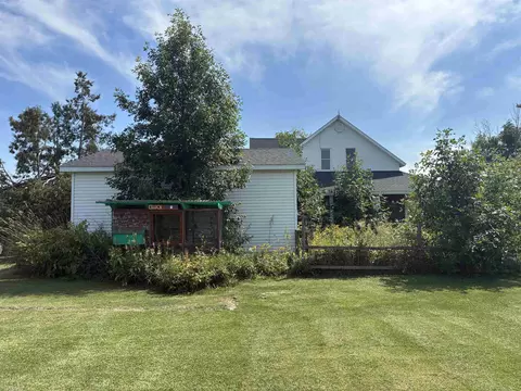 Exterior - 3600 Schmidt, Gladwin, MI 48624 photo 3 of 16