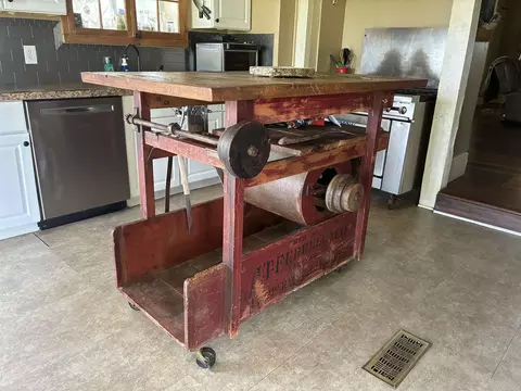 Kitchen - 3600 Schmidt, Gladwin, MI 48624 photo 4 of 6