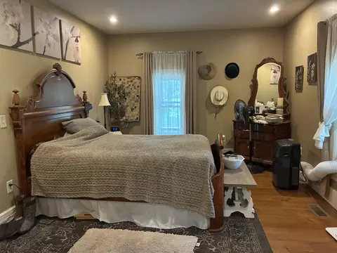 Bedroom - 3600 Schmidt, Gladwin, MI 48624 photo 1 of 8