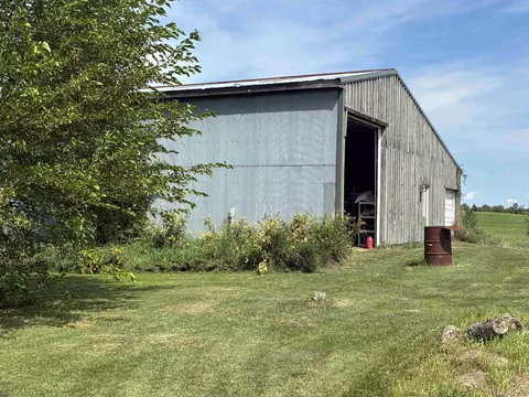 Exterior - 3600 Schmidt, Gladwin, MI 48624 photo 5 of 16
