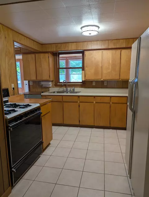Kitchen - 4407 N State, Davison, MI 48423 photo 1 of 1