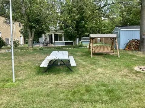 Exterior - 645 Peace Hvn, Gladwin, MI 48624 photo 6 of 13