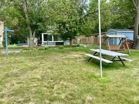 Exterior - 645 Peace Hvn, Gladwin, MI 48624 photo 8 of 13