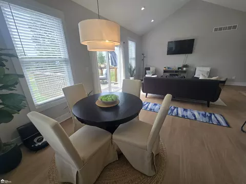 Dining - 615 Pineview, Belding, MI 48809 photo 3 of 3