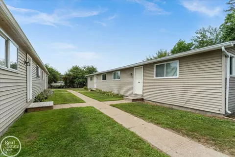 2317-2319 15th, Port Huron, MI 48060