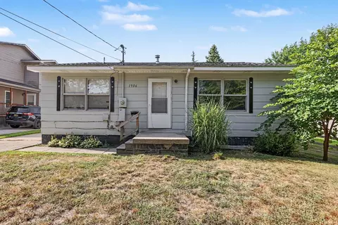 1906 James, Essexville, MI 48732