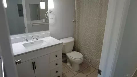 Bath - 5400 Maple Rdg #15, Haslett, MI 48840 photo 1 of 2