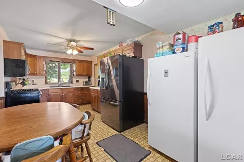 Kitchen - 8720 Buckeye, Waldron, MI 49288 photo 5 of 5