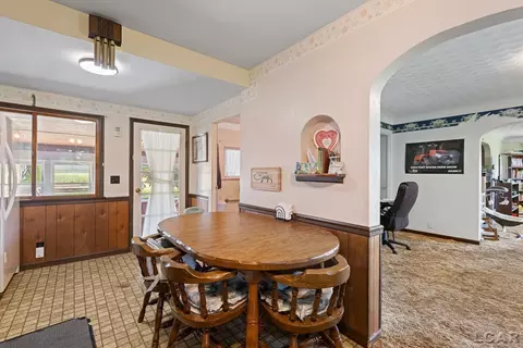 Dining - 8720 Buckeye, Waldron, MI 49288 photo 1 of 1
