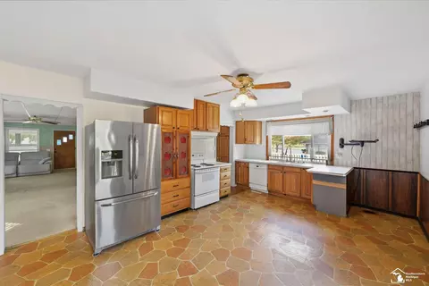 Kitchen - 1300 N Macomb St, Monroe, MI 48162 photo 1 of 2