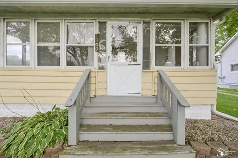 Exterior - 1300 N Macomb St, Monroe, MI 48162 photo 2 of 8