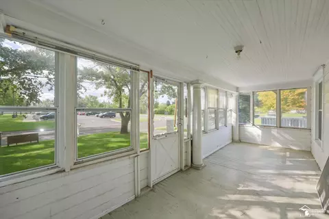 Exterior - 1300 N Macomb St, Monroe, MI 48162 photo 3 of 8