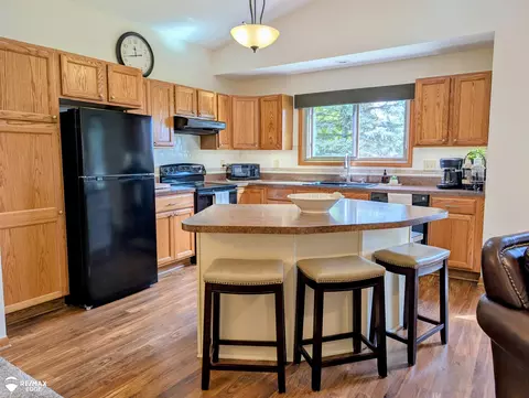 Kitchen - 9292 Monica, Davison, MI 48423 photo 1 of 4