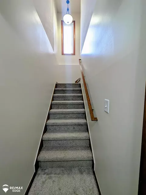 Entry Way - 9292 Monica, Davison, MI 48423 photo 3 of 3