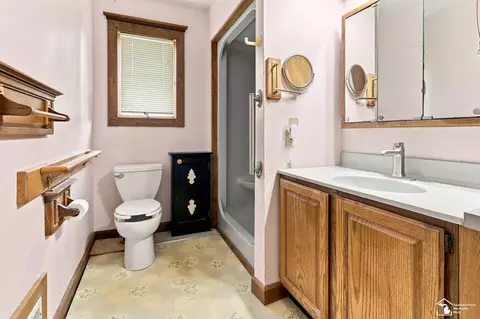 Bath - 2242 Carleton W, Carleton, MI 48117 photo 2 of 5