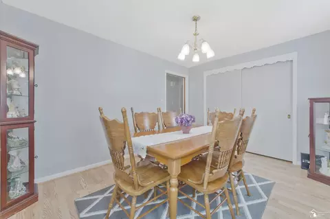 Dining - 431 Bentley, Monroe, MI 48162 photo 2 of 3