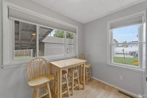 Dining - 431 Bentley, Monroe, MI 48162 photo 3 of 3