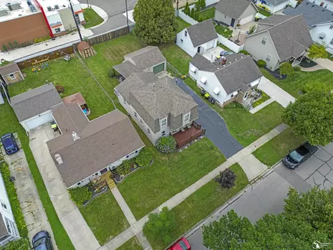 View/Area - 431 Bentley, Monroe, MI 48162 photo 3 of 3