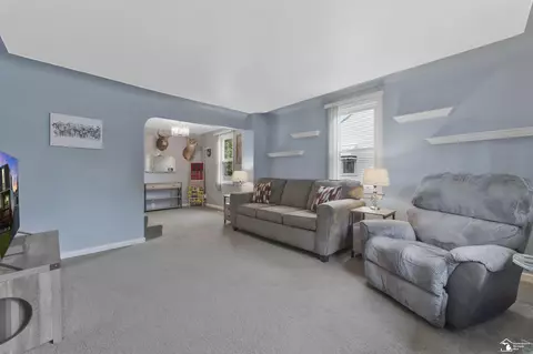 Living - 431 Bentley, Monroe, MI 48162 photo 1 of 2