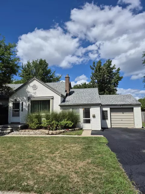 20585 Anita, Harper Woods, MI 48225