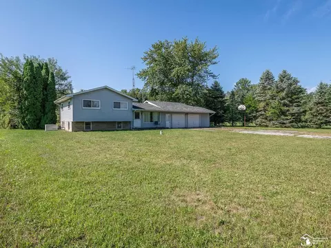 Exterior - 12347 S Custer, Dundee, MI 48131 photo 10 of 11