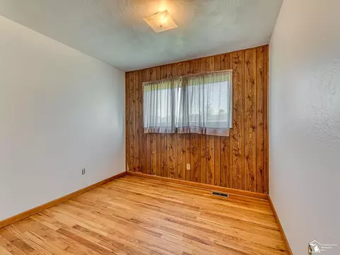 Bedroom - 12347 S Custer, Dundee, MI 48131 photo 5 of 6