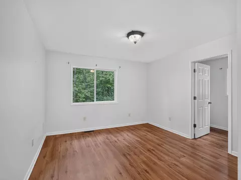 Bedroom - 5889 Raymond, Gladwin, MI 48624 photo 2 of 3